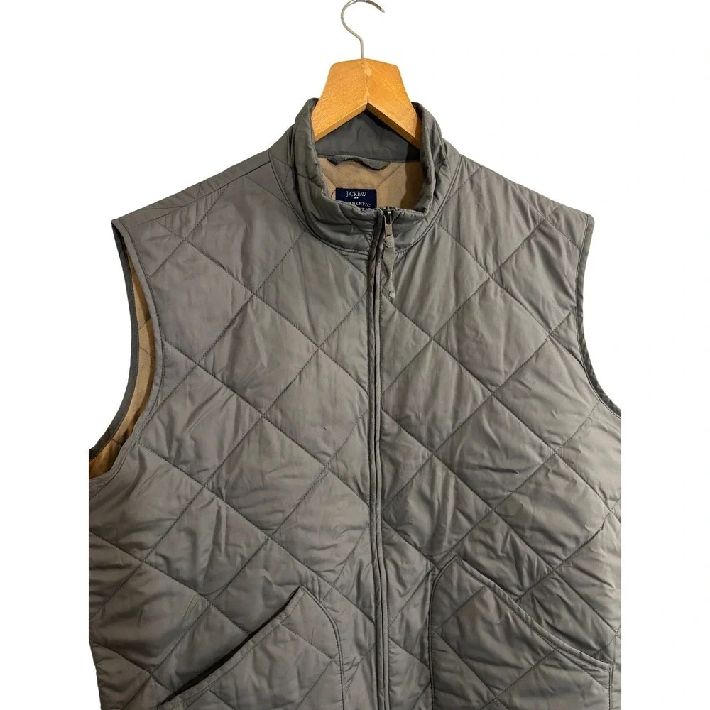 J Crew Authentic Outerwear Quilted Vest Mens‎ XL Gray Full Zip Pockets Lined